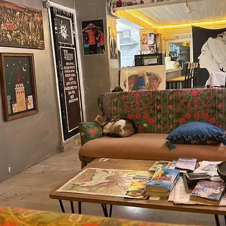 Oldcity Istiklal Hostel Istanbul Exterior photo